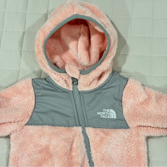 The North Face Infant Oso One-Piece Bunting Plush Pink and Gray 0-3M - Picture 4 of 12
